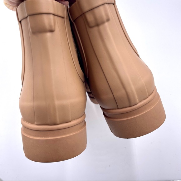 NEW Everlane Tawny Brown Tan Chelsea Rain Boot in Size 6 - Picture 8 of 11